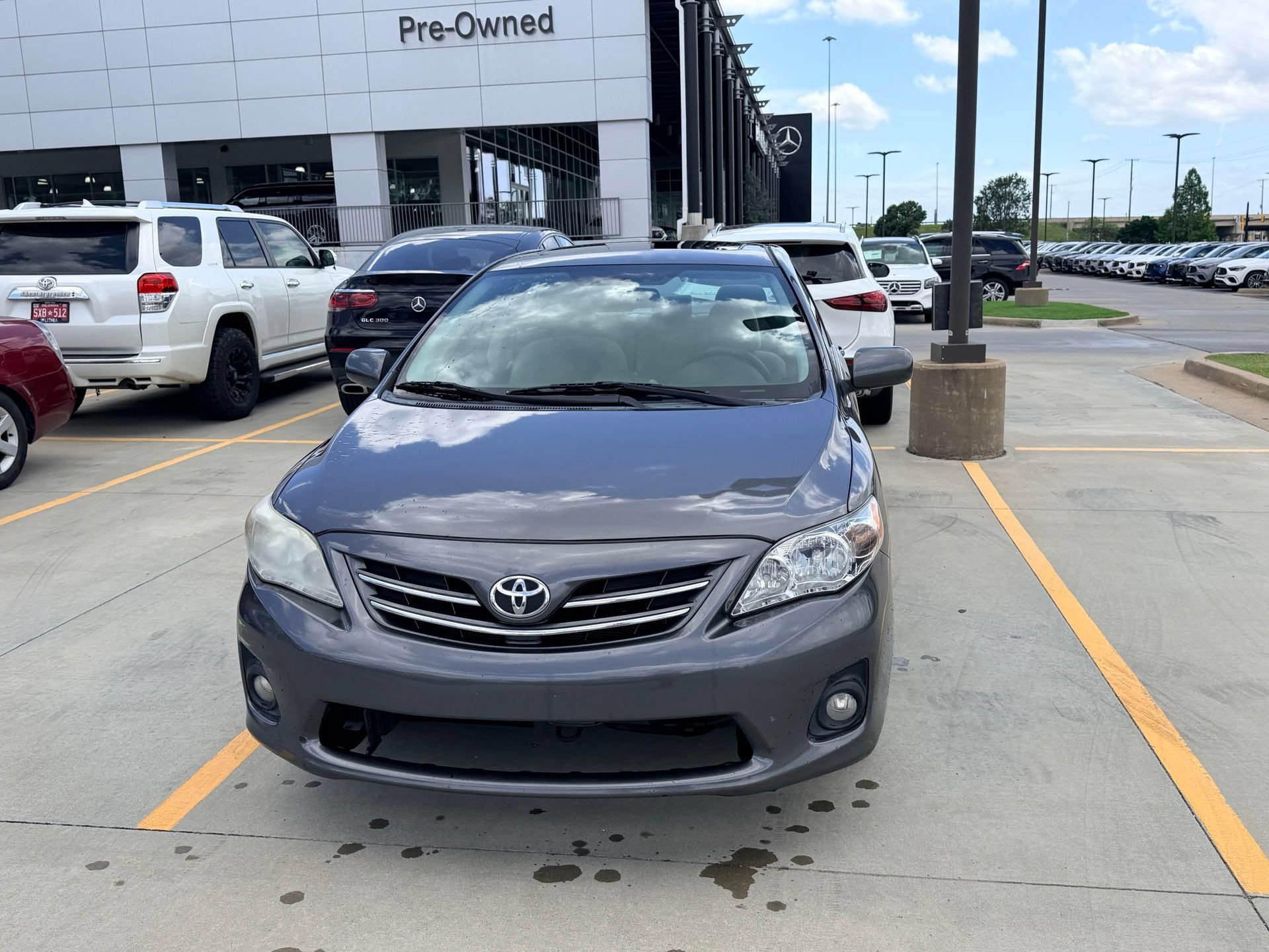 Used 2013 Toyota Corolla LE w/ Premium Pkg FWD image 2