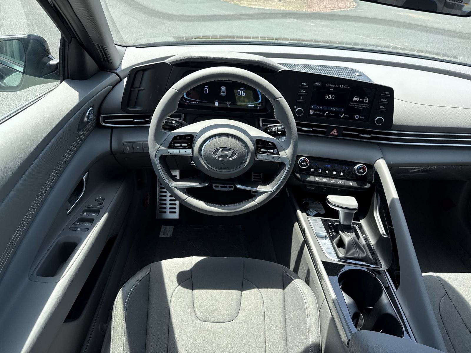 New 2026 Hyundai Elantra SEL Sport Premium FWD image 16