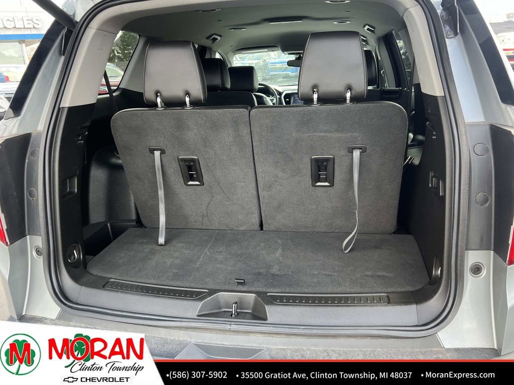 Used 2023 GMC Acadia SLT image 12