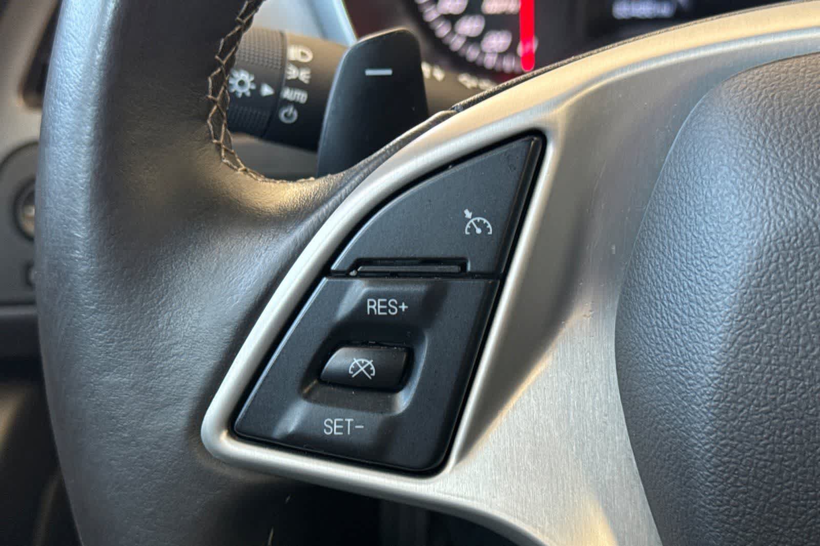 Used 2019 Chevrolet Corvette Stingray Coupe w/ Carbon Flash Badge Package RWD image 23