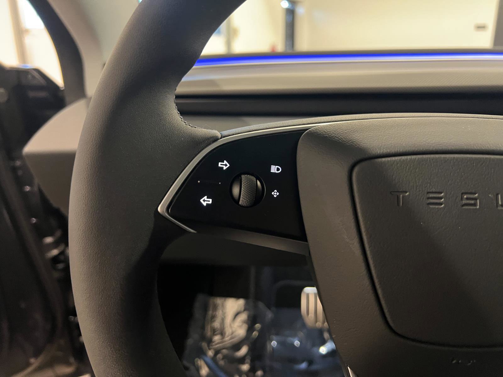Used 2024 Tesla Model 3 Performance AWD/4WD image 13