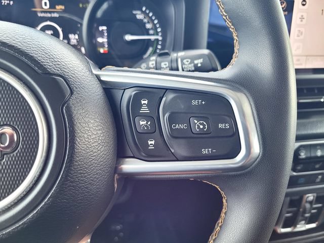 Used 2024 Jeep Wrangler Unlimited Sahara AWD/4WD image 23