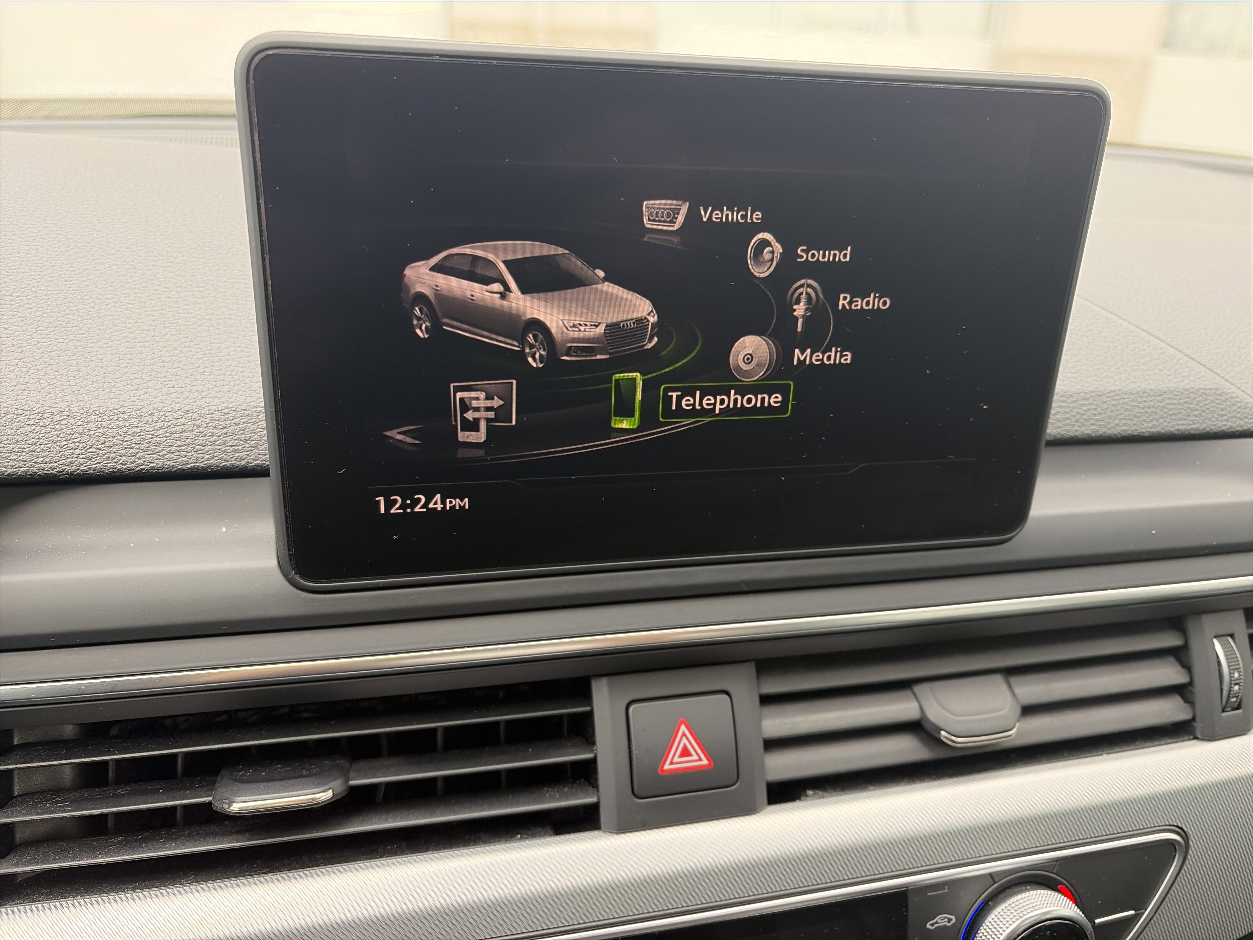 Used 2017 Audi A4 2.0T Premium FWD image 22