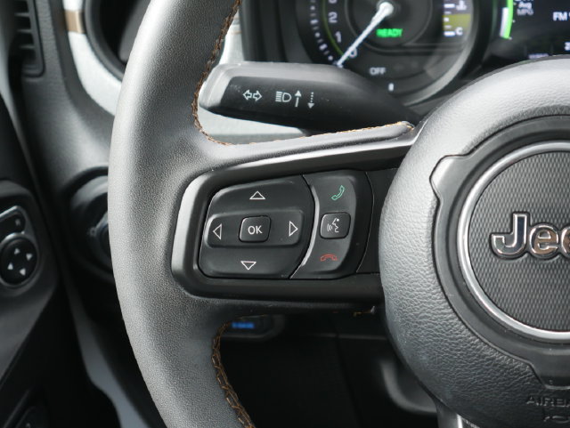 Used 2024 Jeep Wrangler Unlimited w/ Convenience Group AWD/4WD image 15