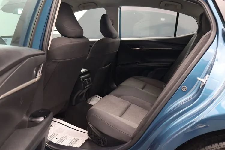 Used 2025 Toyota Camry LE FWD image 12