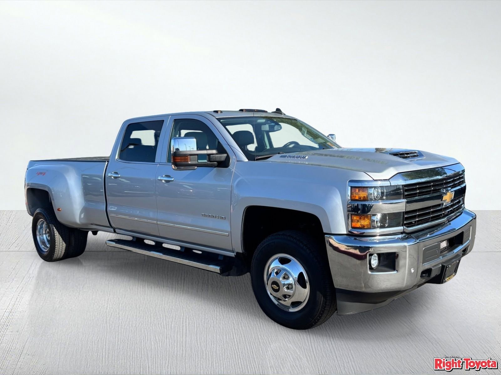 Used 2017 Chevrolet Silverado 3500 LTZ w/ Duramax Plus Package AWD/4WD image 7