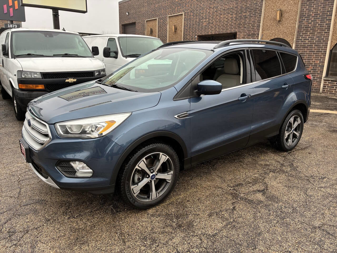 Used 2018 Ford Escape SEL w/ Ford Safe & Smart Package image 10