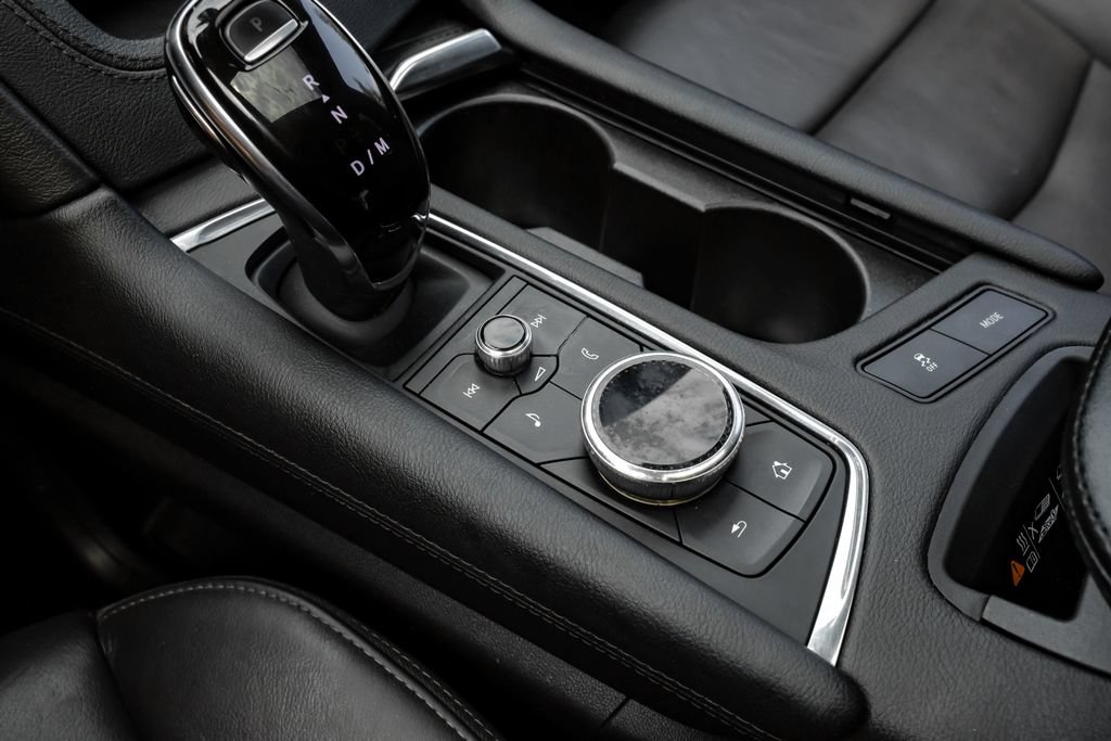 Used 2020 Cadillac XT6 Premium Luxury FWD image 29