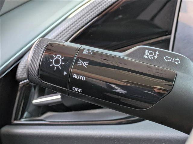 Used 2025 Kia Niro EX FWD image 10