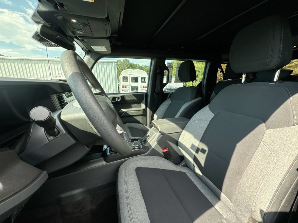 Used 2025 Ford Bronco 4-Door w/ Sasquatch Package AWD/4WD image 13