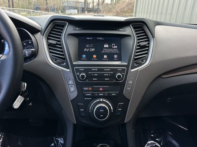 Used 2017 Hyundai Santa Fe Sport image 17