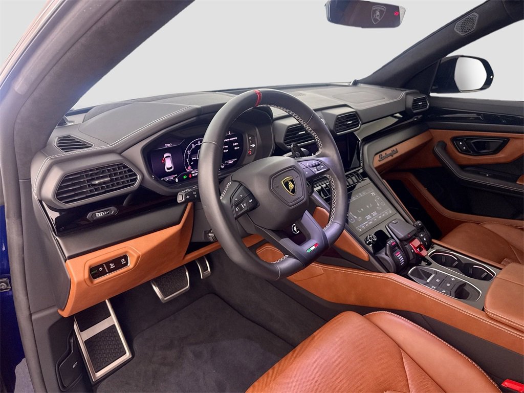 Used 2023 Lamborghini Urus S image 9