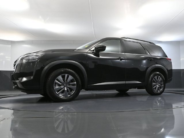 Used 2024 Nissan Pathfinder SV FWD image 47
