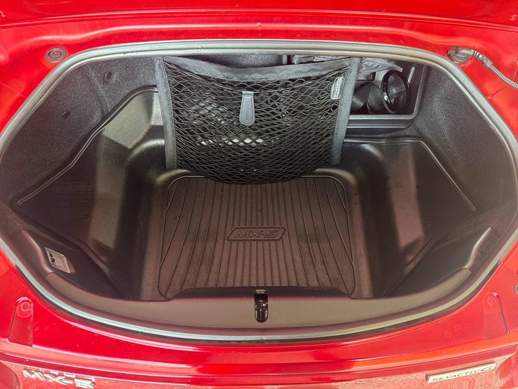 Used 2022 MAZDA MX-5 Miata RF Grand Touring w/ Weather Package RWD image 26
