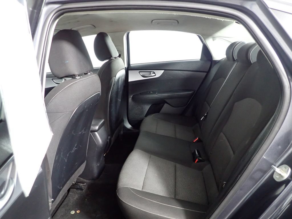 Used 2023 Kia Forte LXS FWD image 28