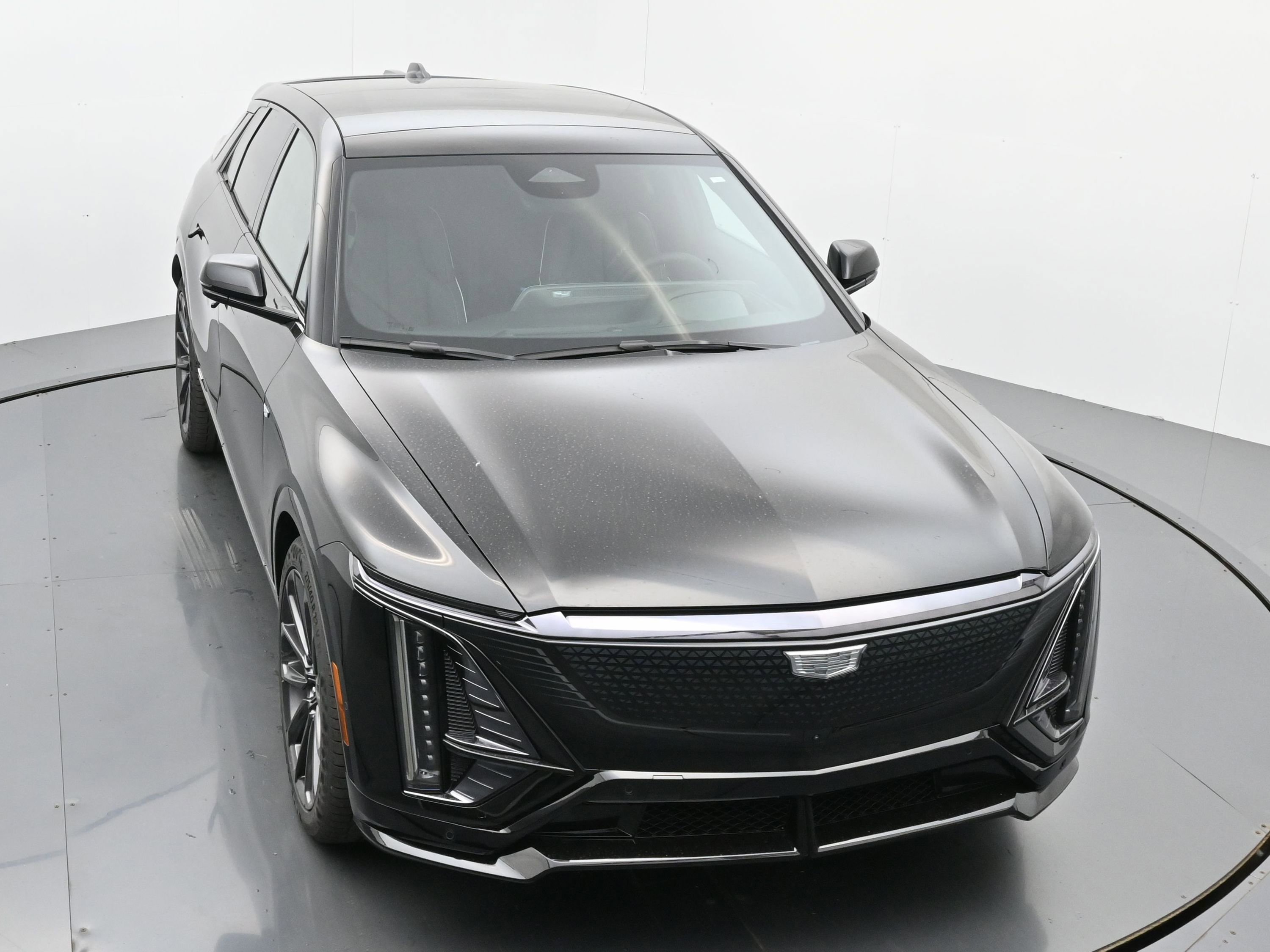 New 2026 Cadillac Lyriq V image 30