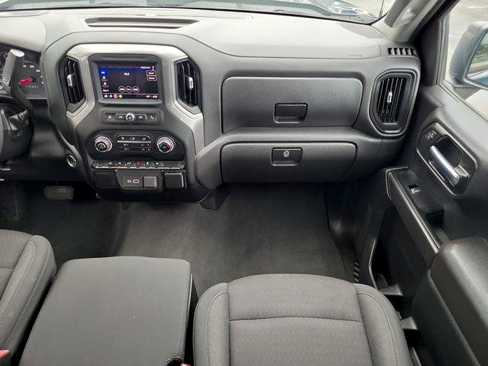 Used 2022 Chevrolet Silverado 1500 Custom RWD image 16