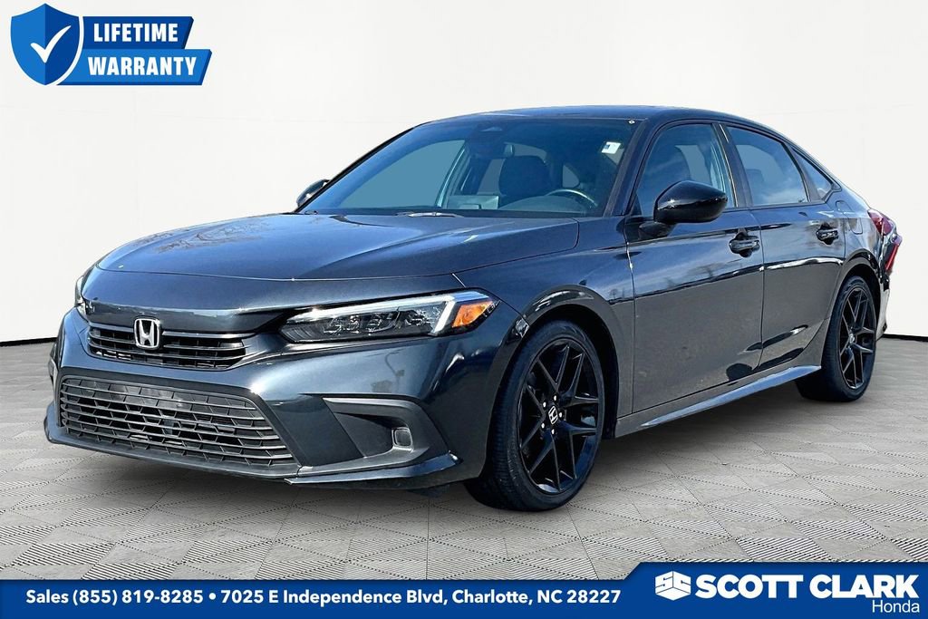 Used 2023 Honda Civic Sport image 3