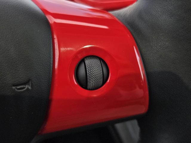 Used 2025 Tesla Model Y Long Range AWD/4WD image 31
