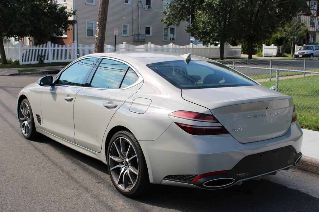 Used 2025 Genesis G70 2.5T image 7