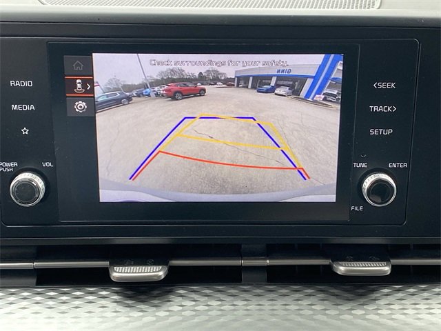 Used 2023 Kia Carnival LX image 13