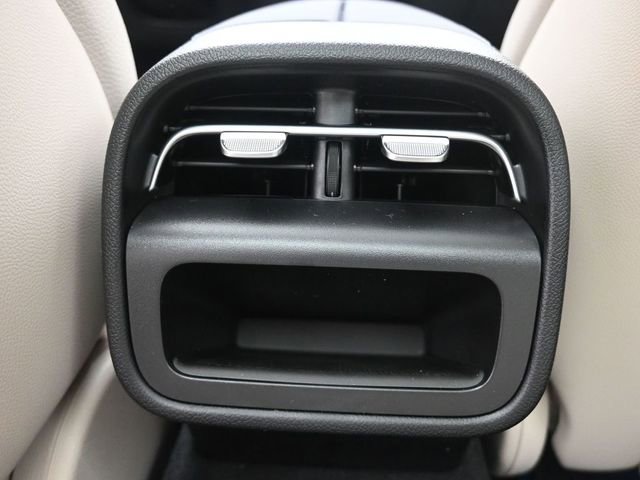 New 2026 Mercedes-Benz E 450 4MATIC Sedan image 26