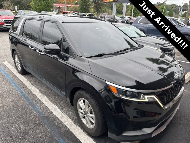 Used 2023 Kia Carnival LX