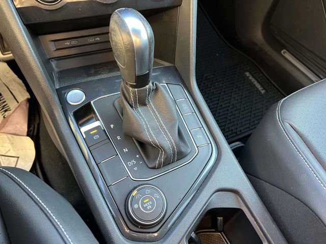 Certified 2021 Volkswagen Tiguan SE R-Line AWD/4WD image 33