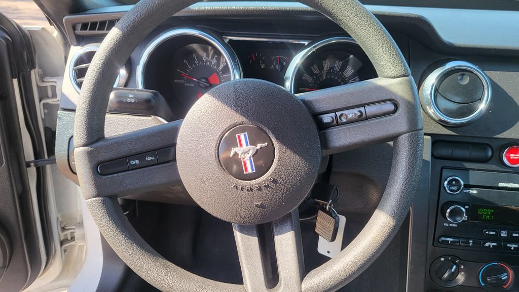 Used 2008 Ford Mustang GT Premium RWD image 24