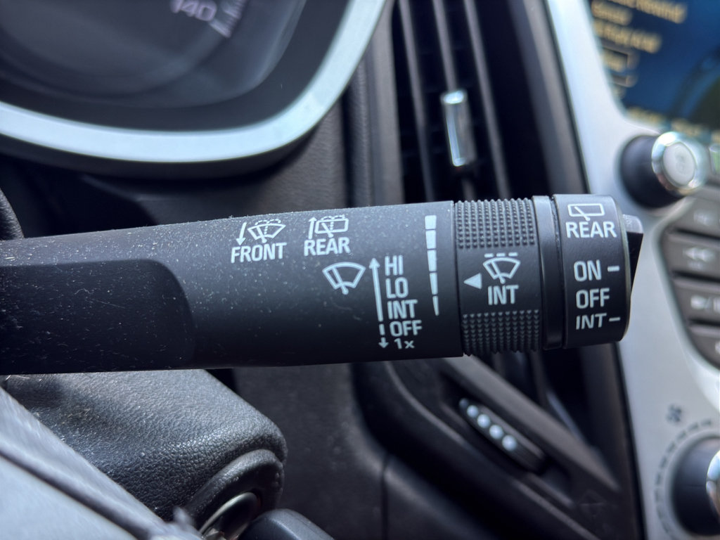 Used 2015 Chevrolet Equinox LT w/ LPO, Protection Package FWD image 19