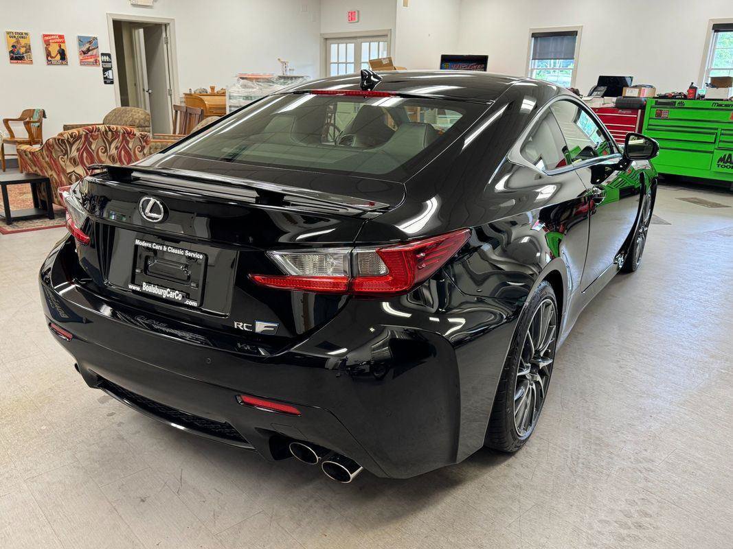 Used 2015 Lexus RC F w/ Premium Package RWD image 25