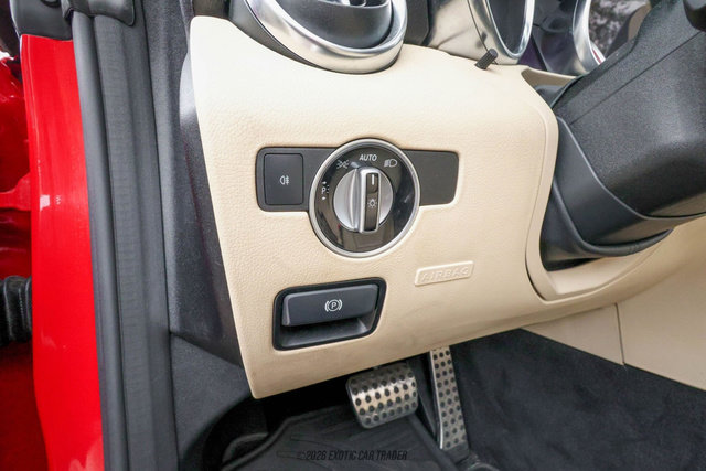 Used 2015 Mercedes-Benz SLK 250 image 36