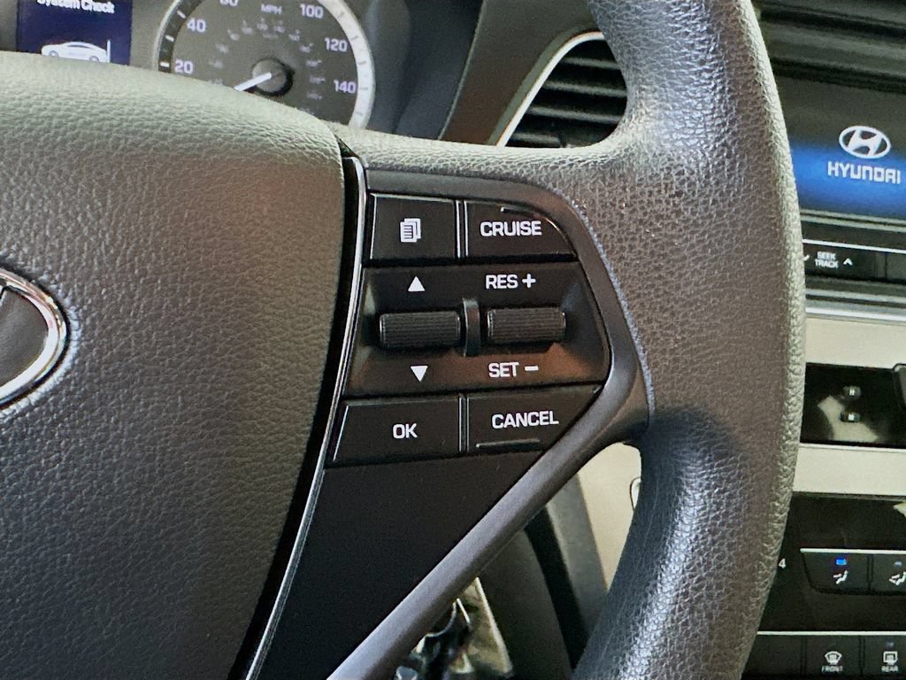 Used 2015 Hyundai Sonata SE w/ Option Group 09 FWD image 25