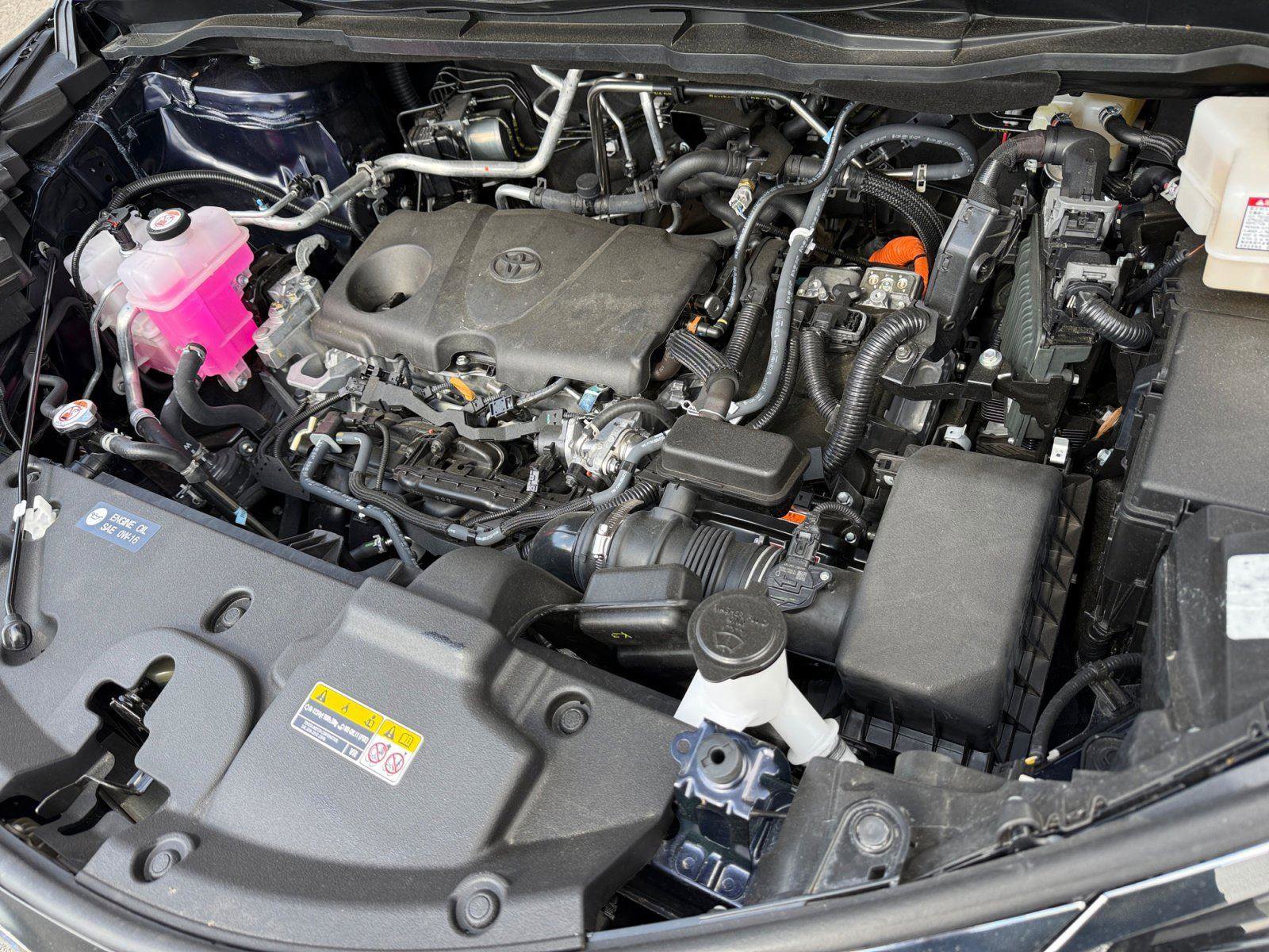 Used 2024 Toyota Sienna LE FWD image 10