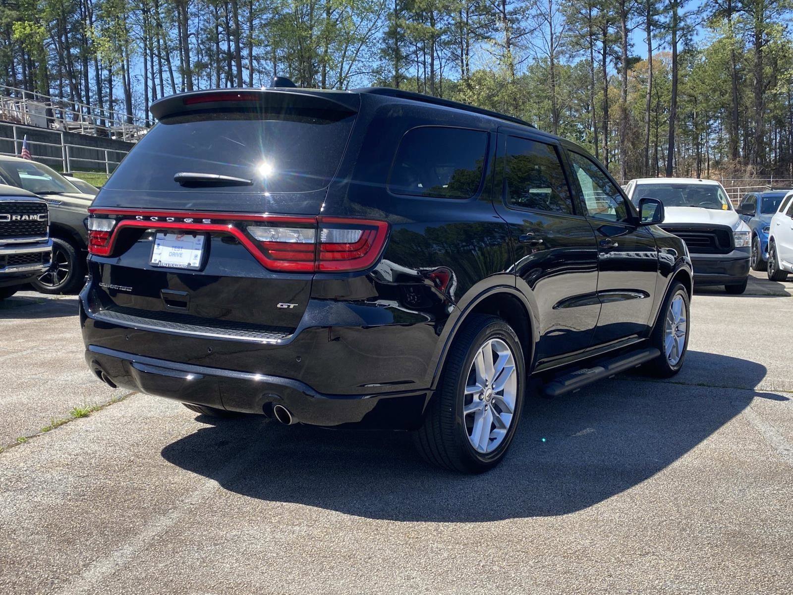 Certified 2024 Dodge Durango GT image 3