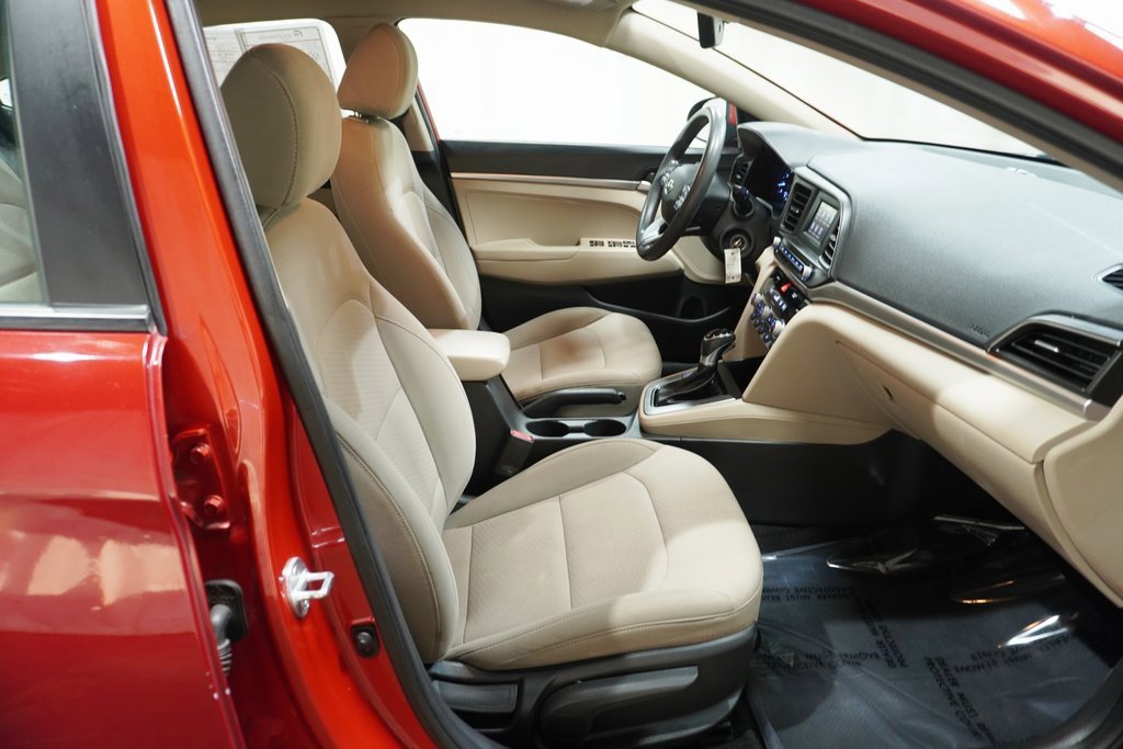 Used 2020 Hyundai Elantra SE image 10