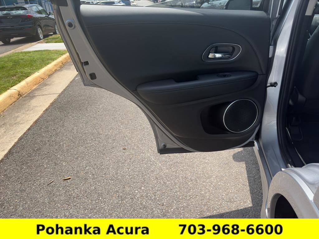 Used 2019 Honda HR-V Touring image 23