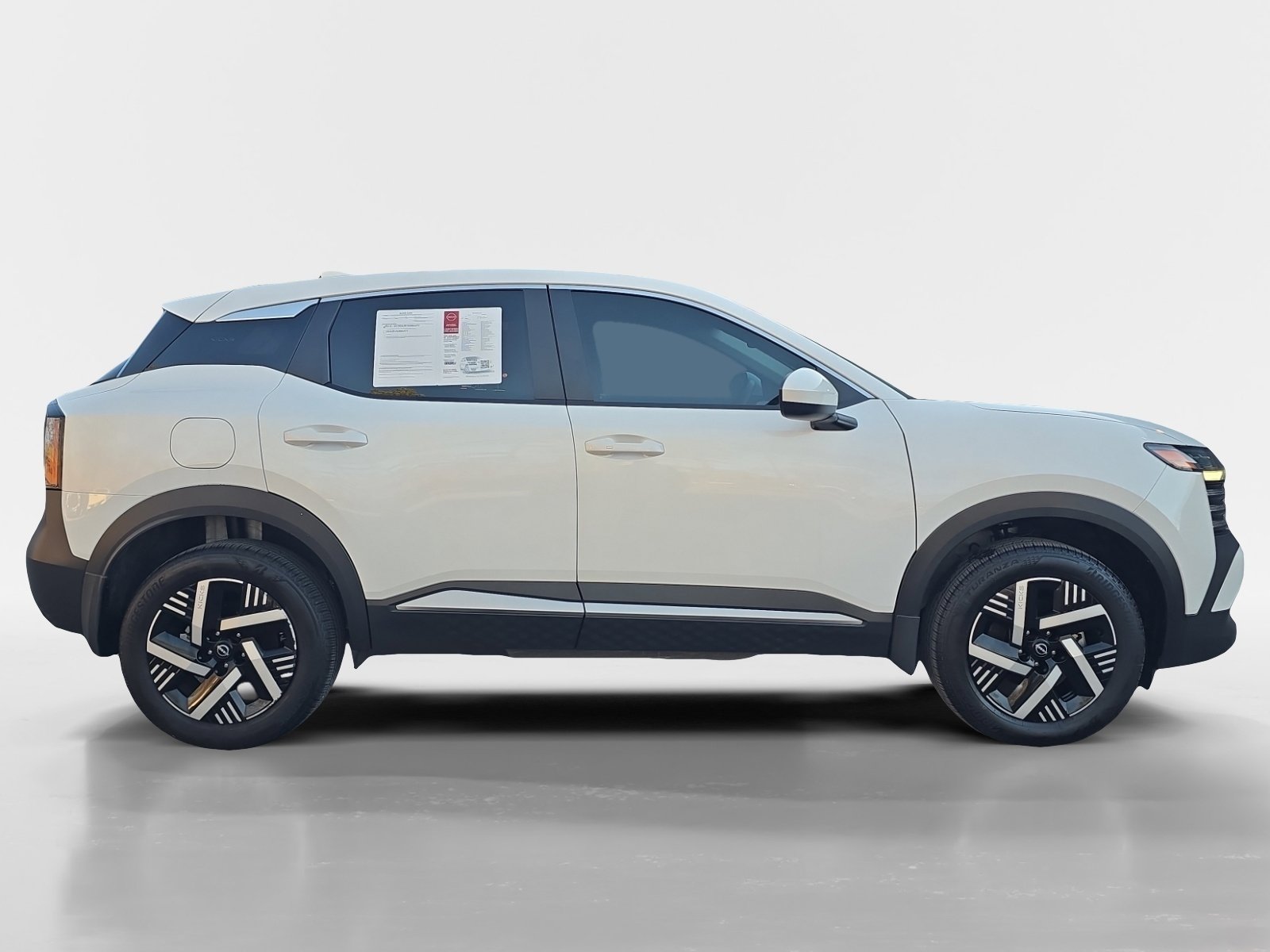 Certified 2025 Nissan Kicks SV image 6