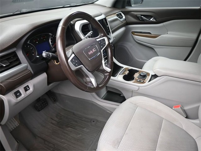 Used 2020 GMC Acadia SLE w/ Driver Convenience Package image 18