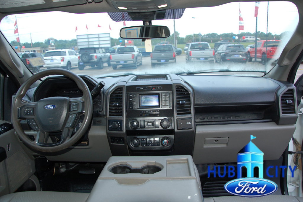 Used 2022 Ford F250 XL w/ Power Equipment Group AWD/4WD image 18