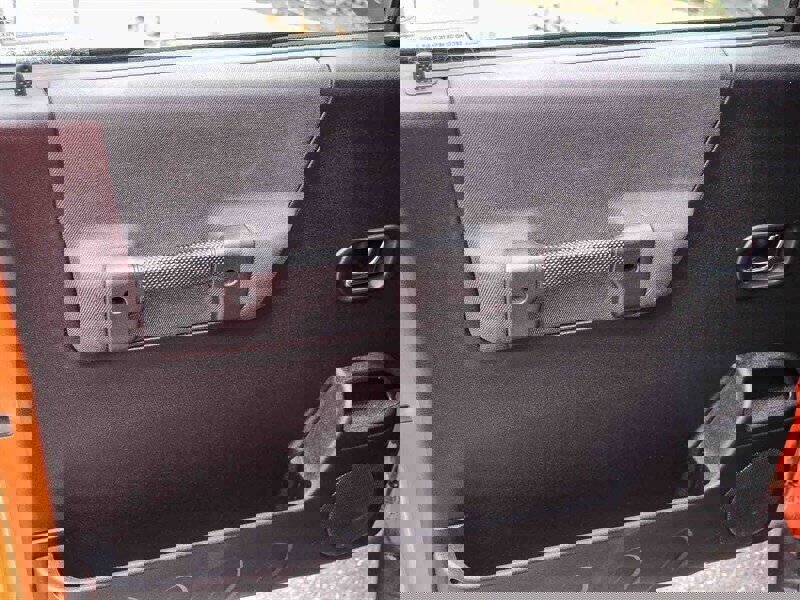 Used 2004 Land Rover Discovery S image 26