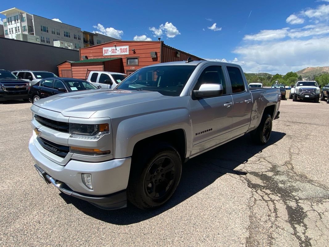 Used 2018 Chevrolet Silverado 1500 LT w/ All Star Edition AWD/4WD image 7