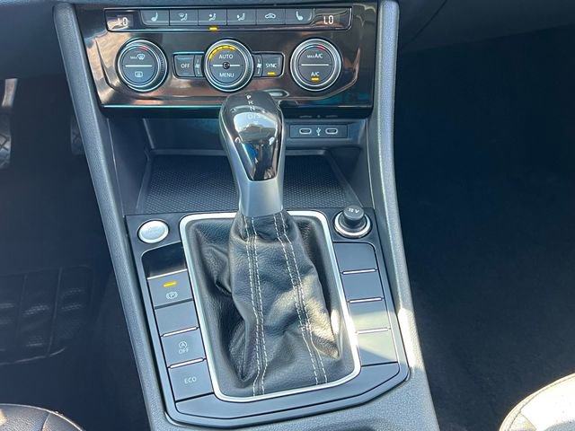 Used 2024 Volkswagen Jetta SE image 17