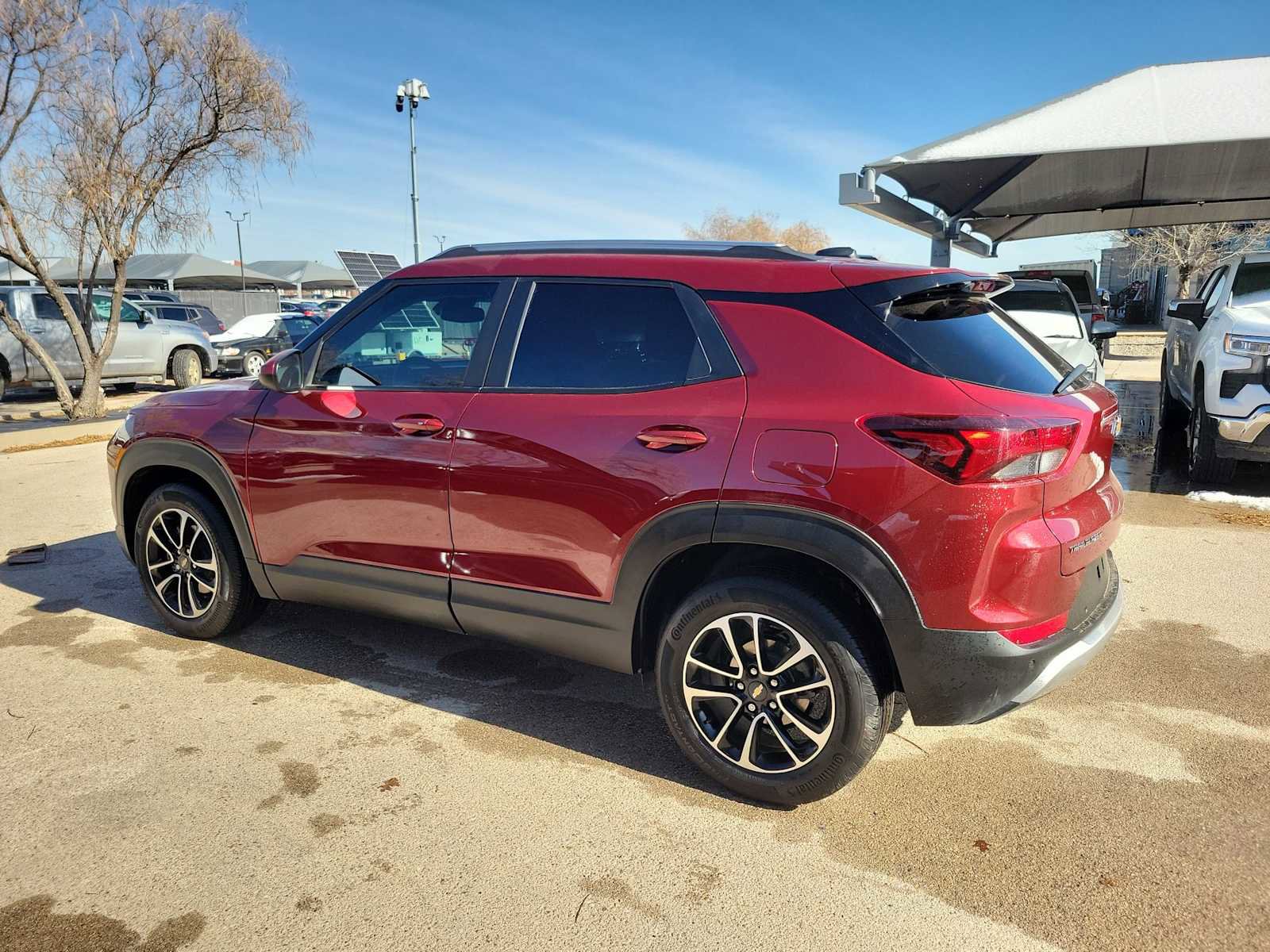 Used 2025 Chevrolet TrailBlazer LT w/ Convenience Package image 3