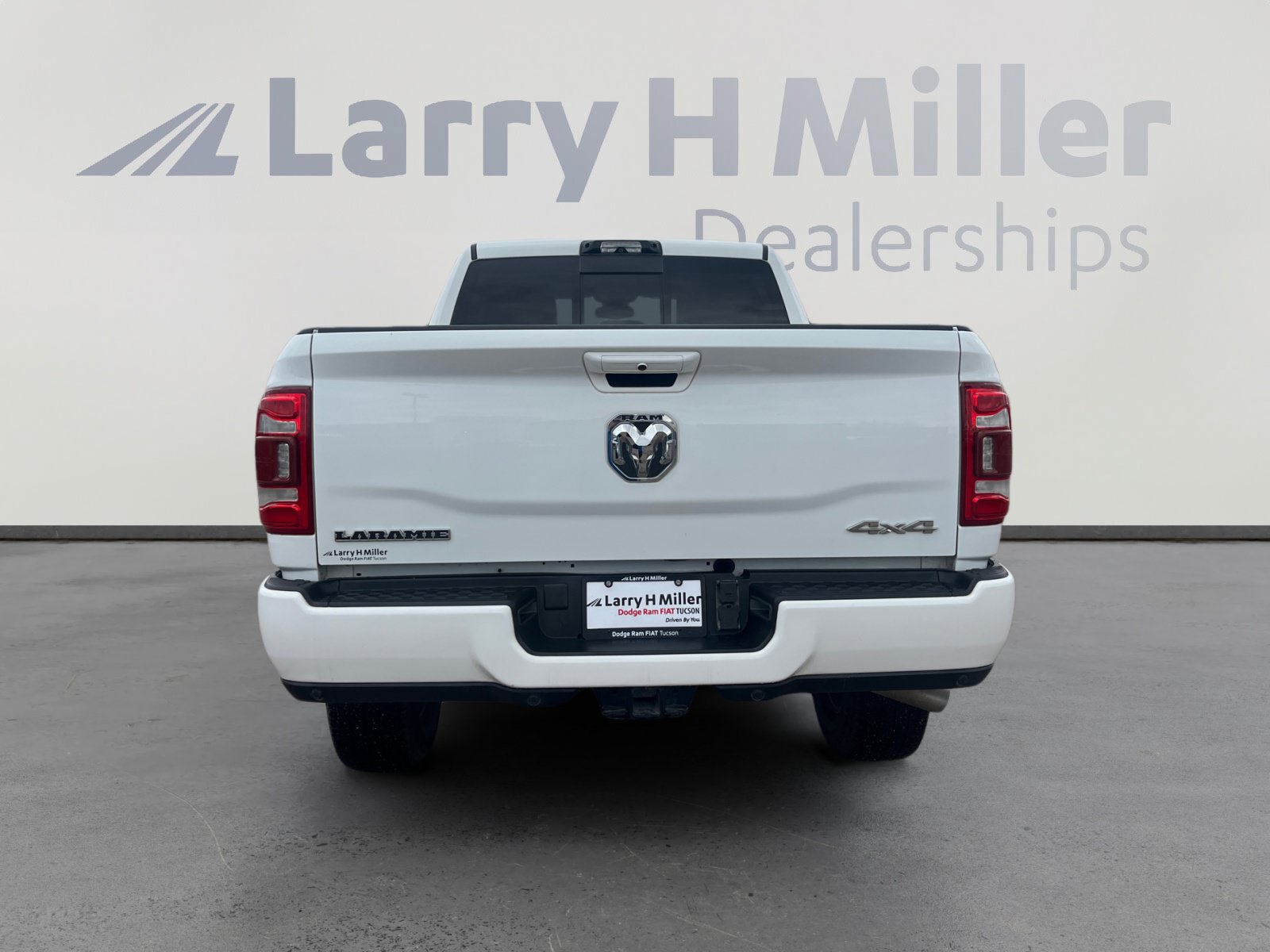 Used 2024 RAM 2500 Laramie w/ Towing Technology Group AWD/4WD image 4
