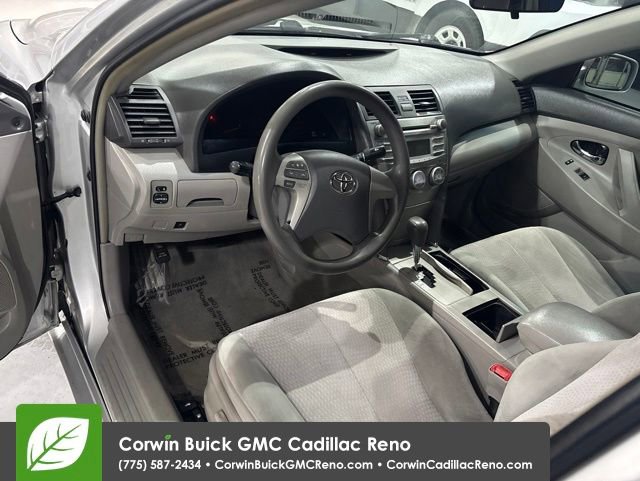 Used 2011 Toyota Camry LE FWD image 12