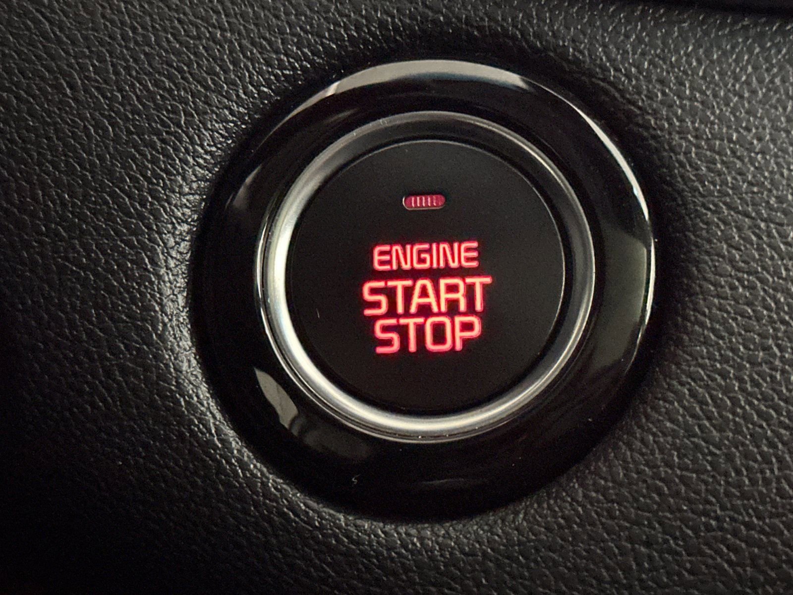 Used 2019 Kia Sorento SX image 31