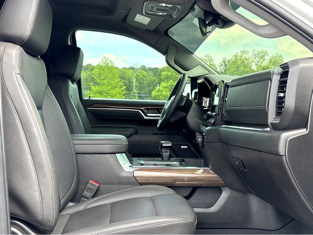 Used 2025 Chevrolet Silverado 1500 RST w/ All Star Edition Plus AWD/4WD image 8