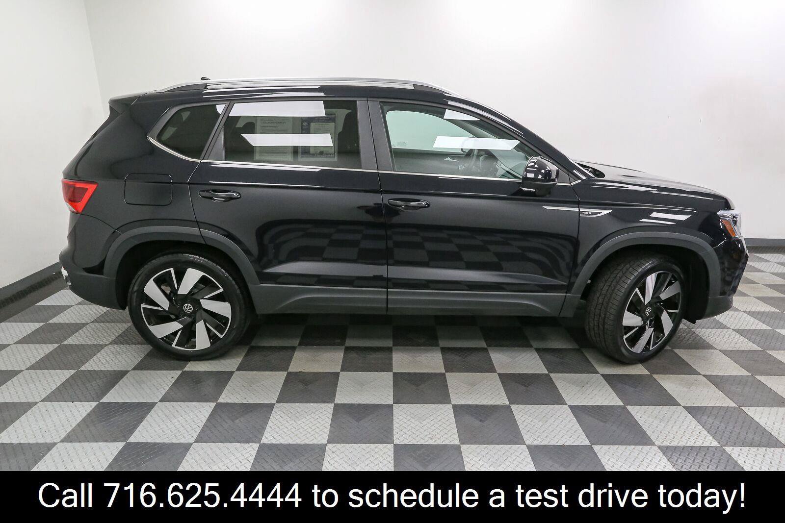 Certified 2024 Volkswagen Taos SEL AWD/4WD image 9