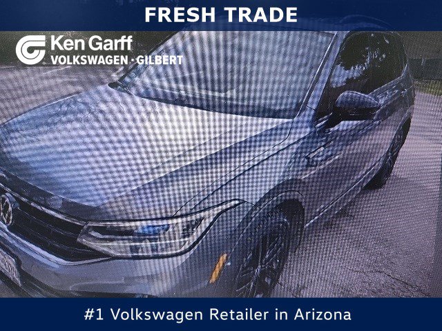 Used 2022 Volkswagen Tiguan SE R-Line image 1